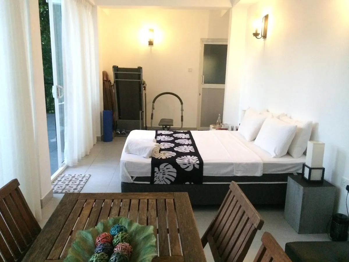 Bed and Breakfast Selyna Sky Terrace Канди